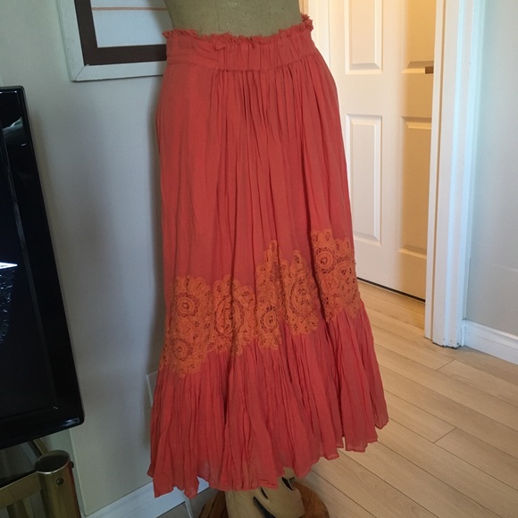 Total Boho! Long full skirt or A-line style dress.  Wears two ways! - Picture 4 of 8